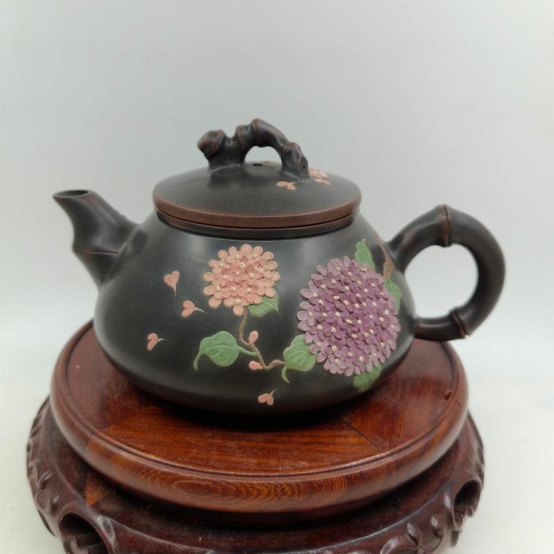 Handmade Nixing clay teapot, Bamboo style - artisan pottery from Qinzhou, China