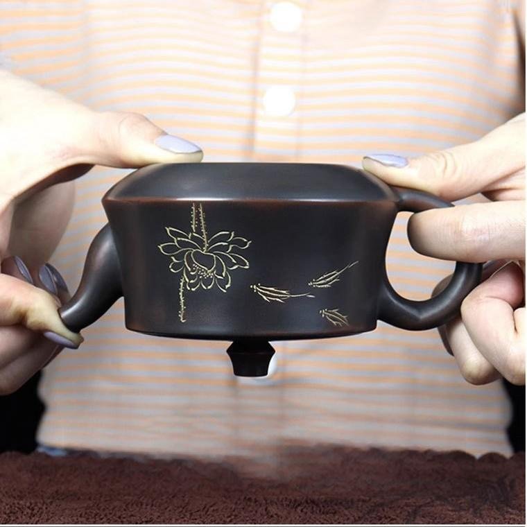 Hand-carved Nixing clay teapot, Column-Base Wide-Mouth style - product detail view 2